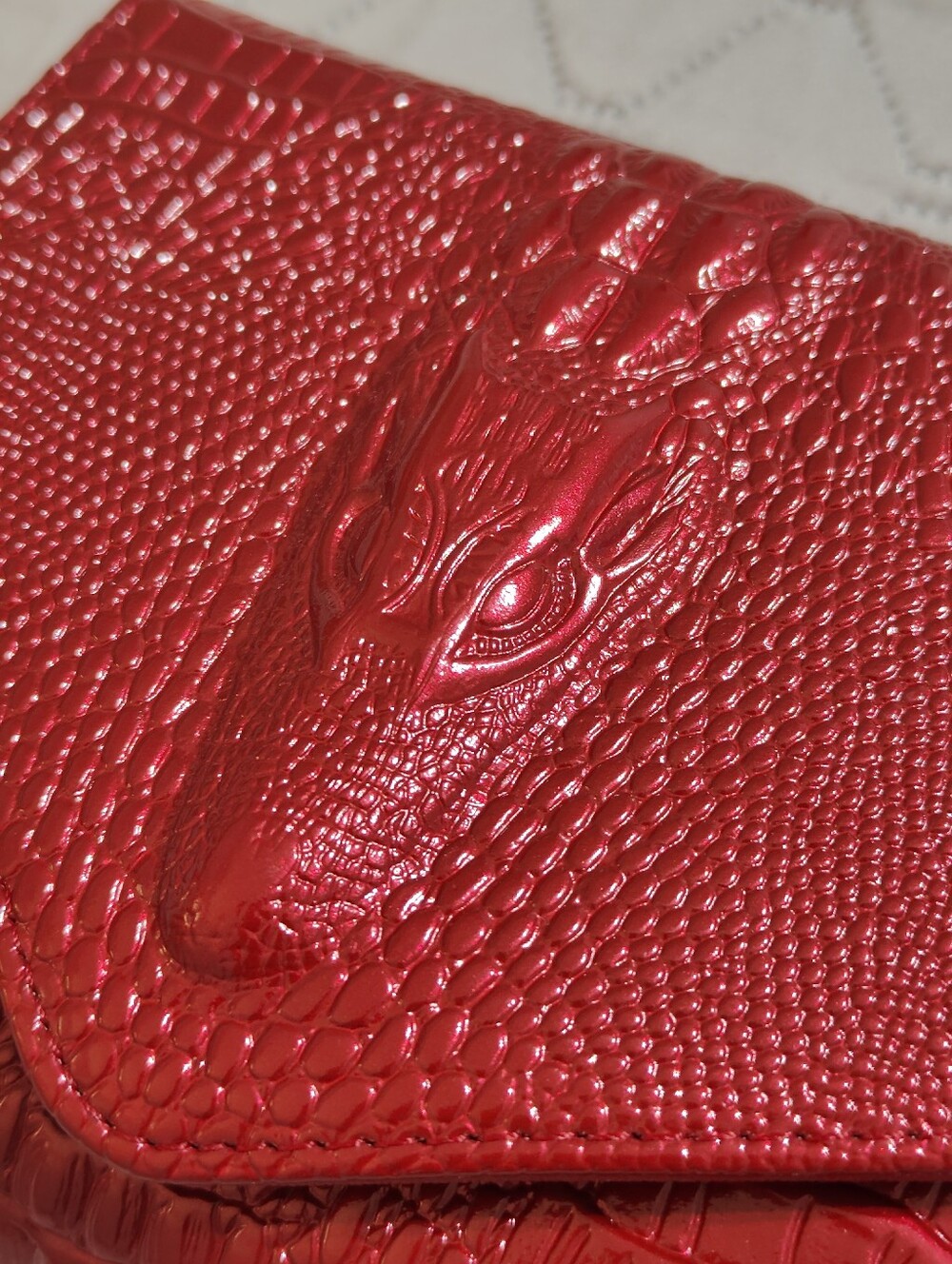 Red 3D Crocodile Clutch Novelty Bag NWT - Picture 9 of 9